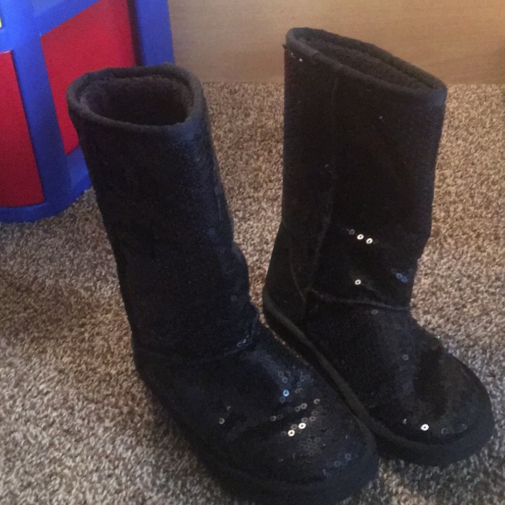 Ladies size 7 sequin boots